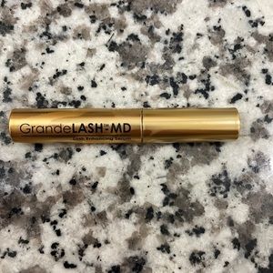 Grandelash-MD lash enchancing serum